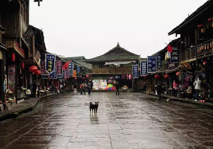 老旧废弃楼房逃脱4